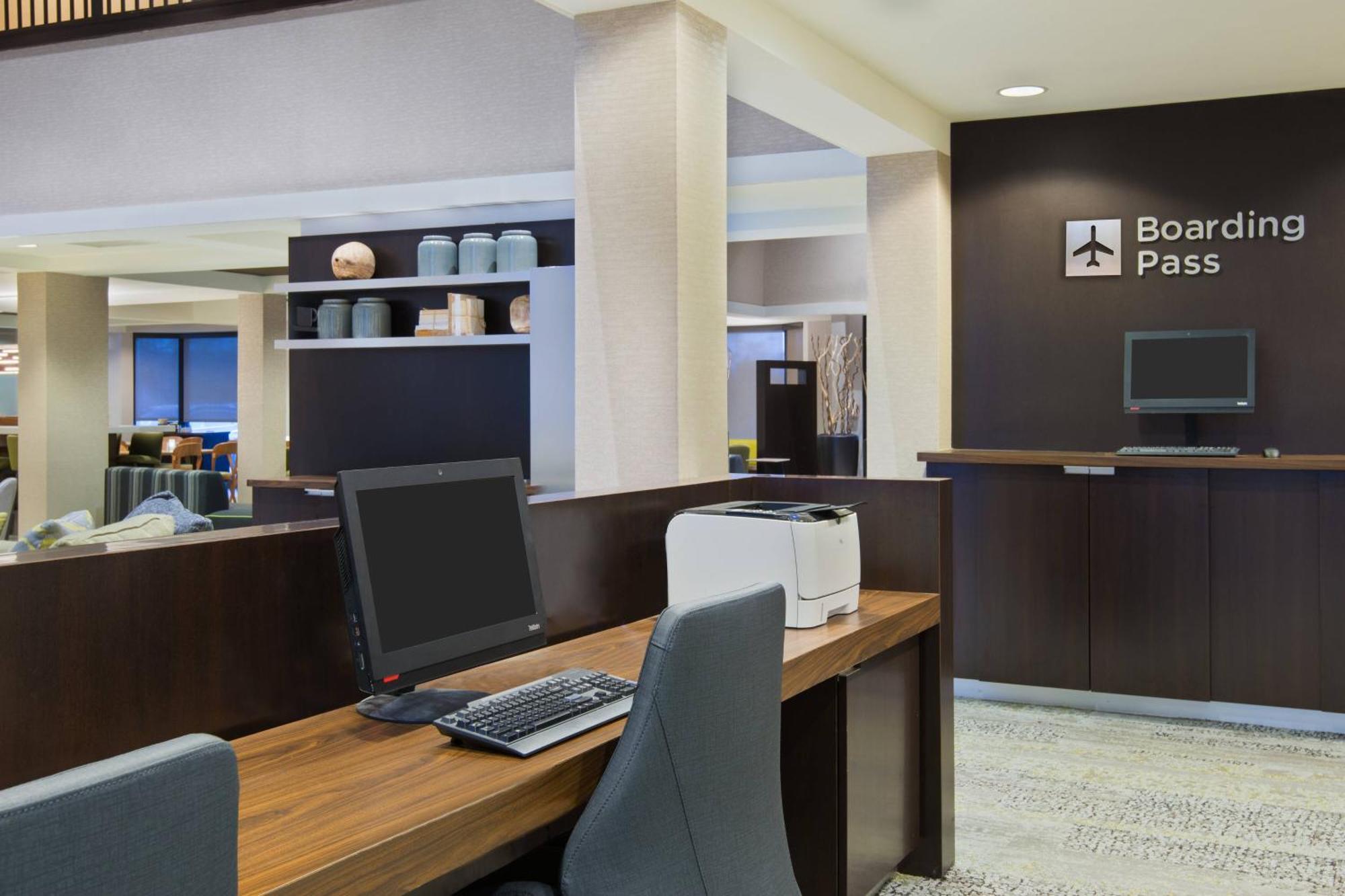 Courtyard By Marriott Springfield Airport Hotel Luaran gambar