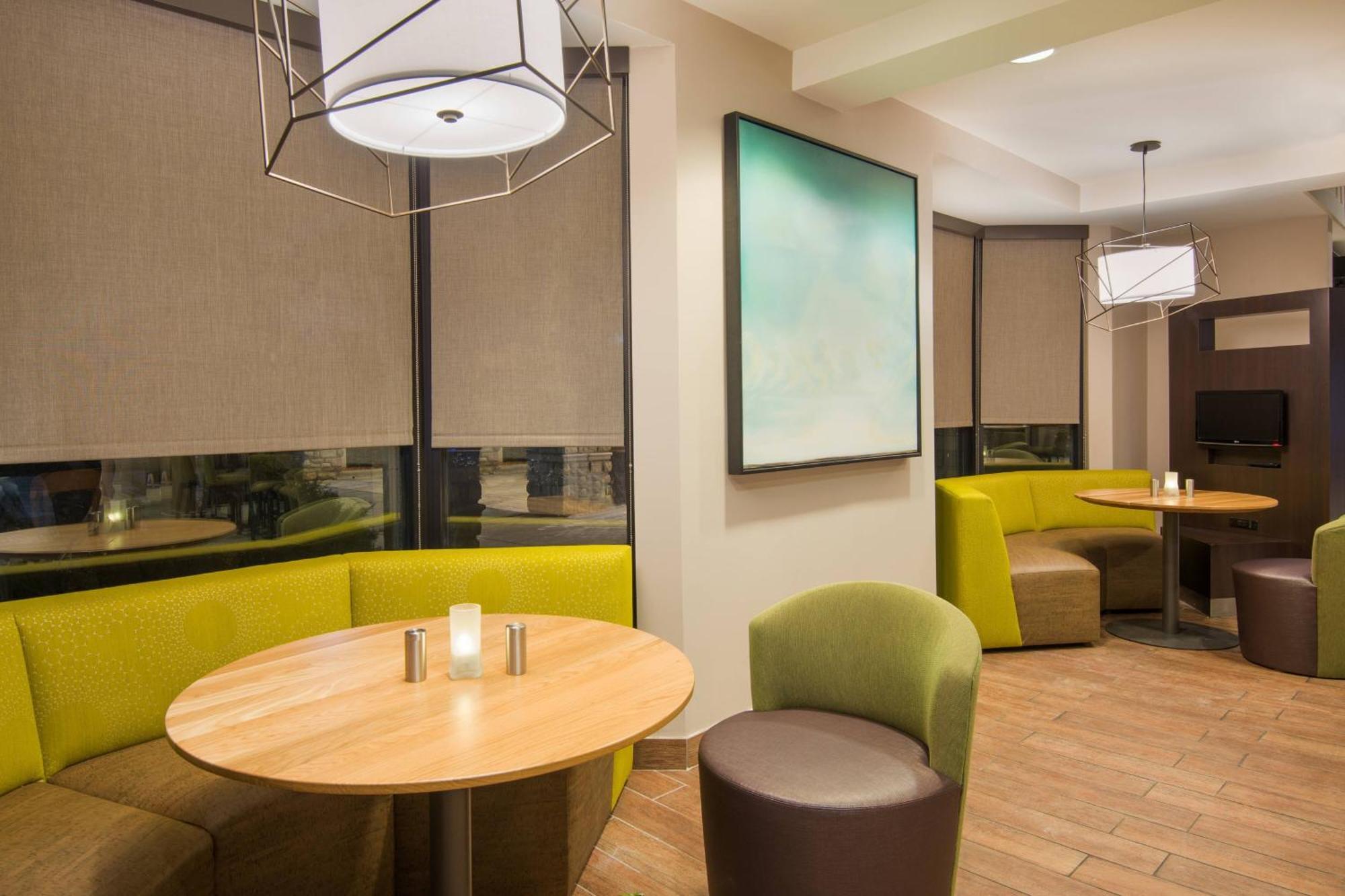 Courtyard By Marriott Springfield Airport Hotel Luaran gambar