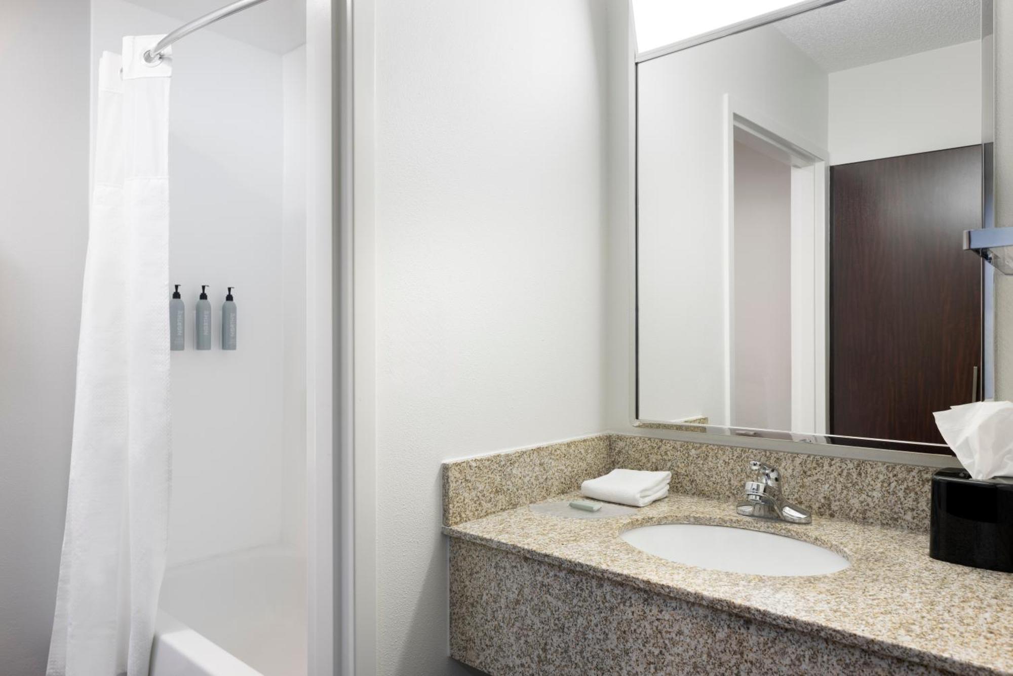 Courtyard By Marriott Springfield Airport Hotel Luaran gambar