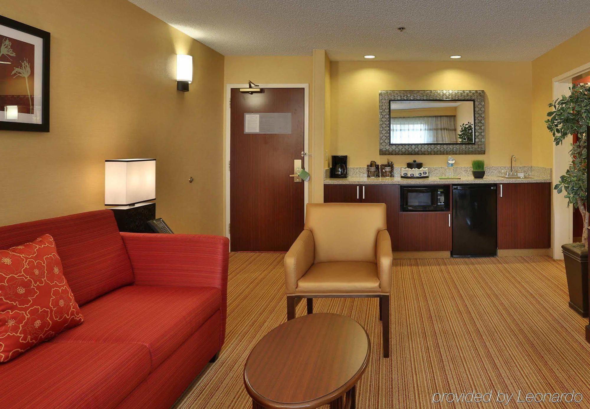 Courtyard By Marriott Springfield Airport Hotel Luaran gambar