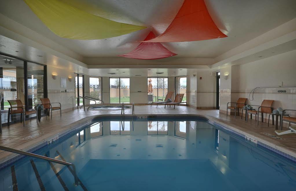 Courtyard By Marriott Springfield Airport Hotel Luaran gambar